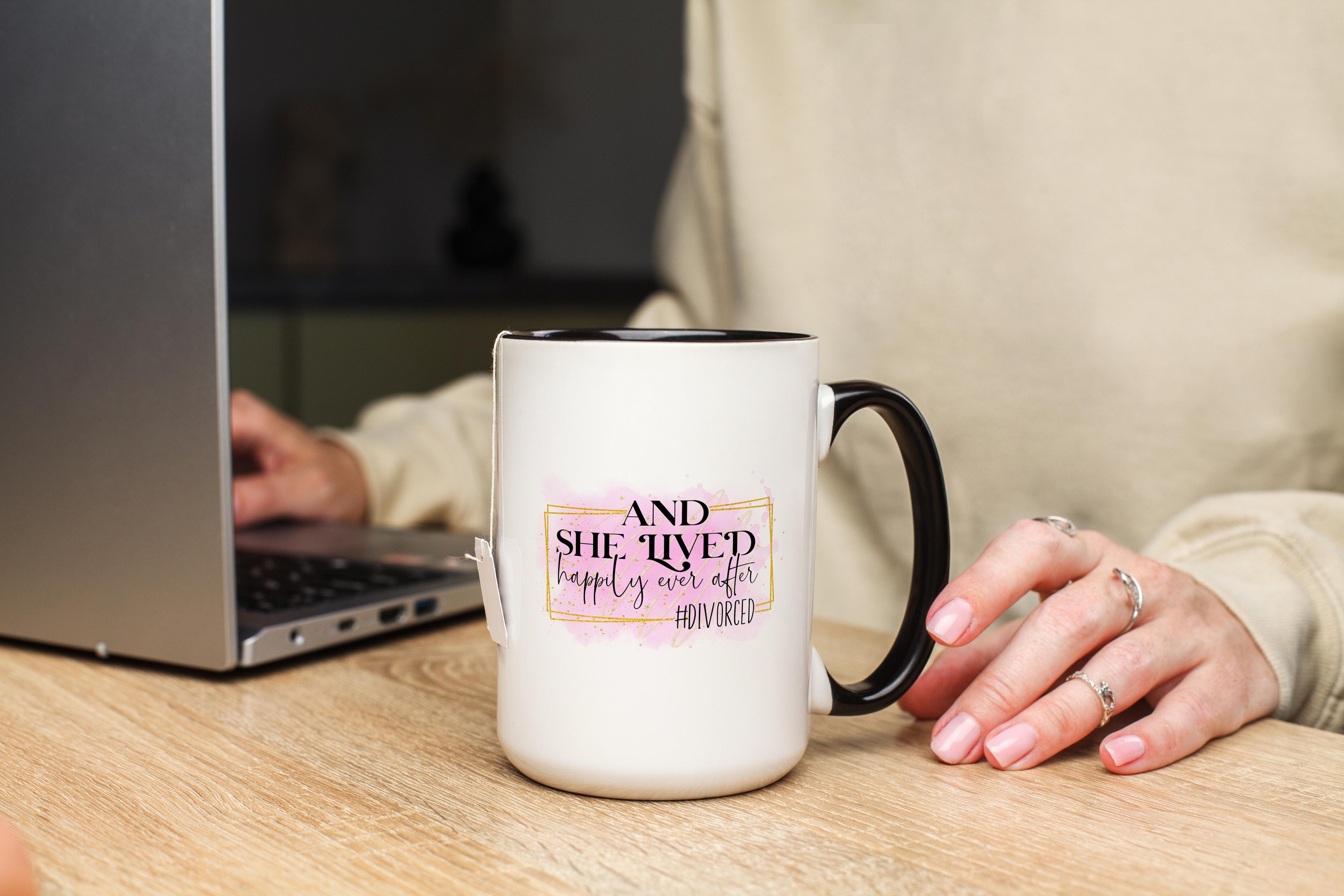 #Divorced - She Lived Happily Ever After - Adult Humor Mug