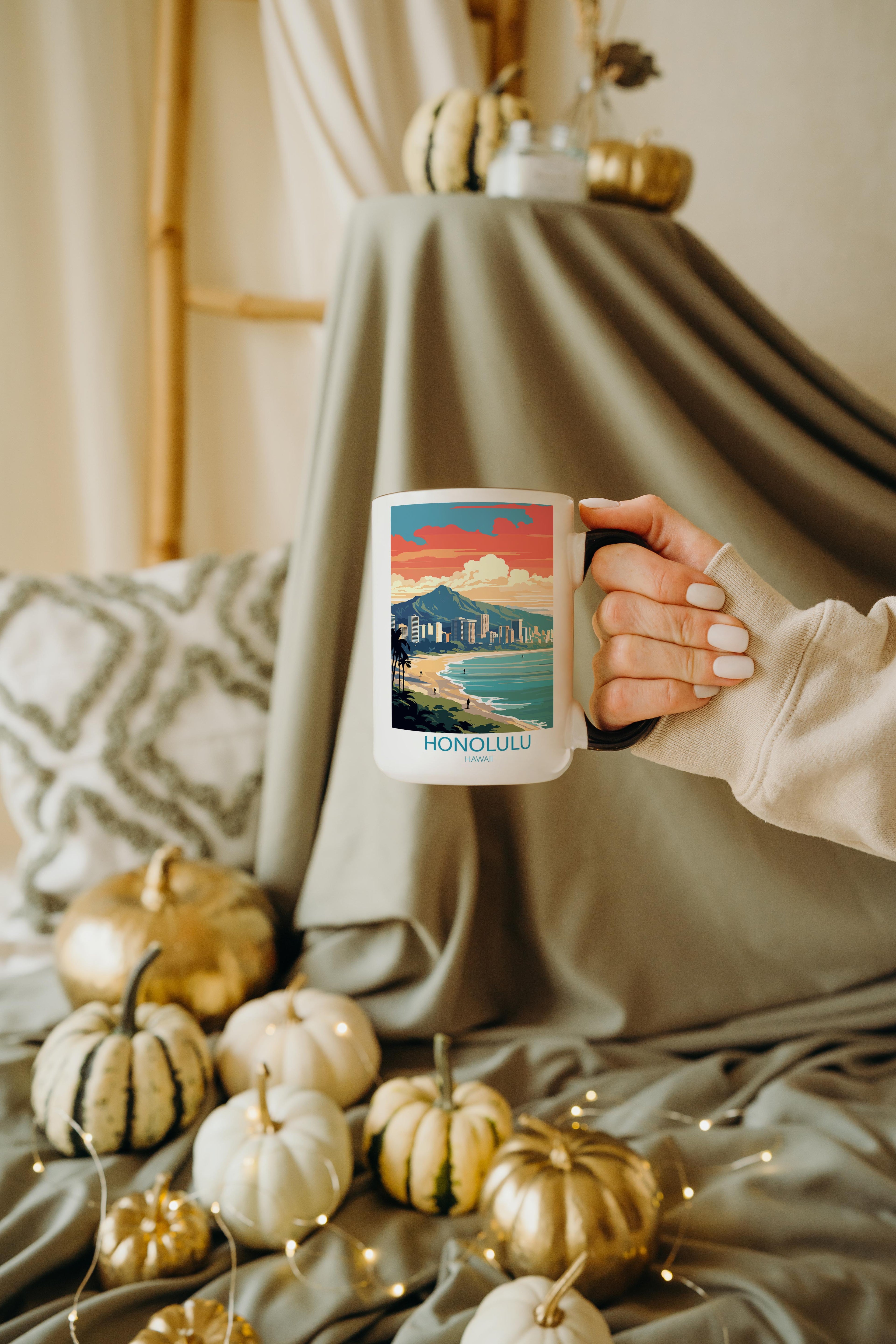 Honolulu - Hawaii - Beautiful Tourist Hotspots Mug